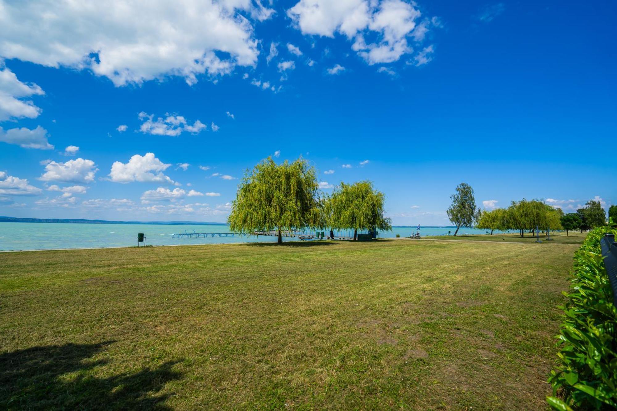 Myflat Coral 52 Duplex Penthouse Appartement Siófok